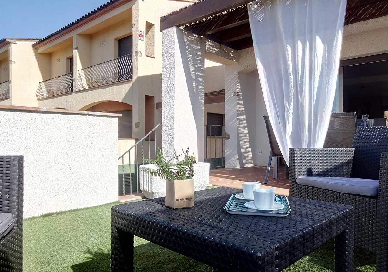 Emporda Residencial Villa Лестартит Екстериор снимка